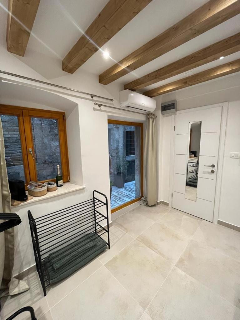 Vintage Apartment Rovinj Old Town Eksteriør billede